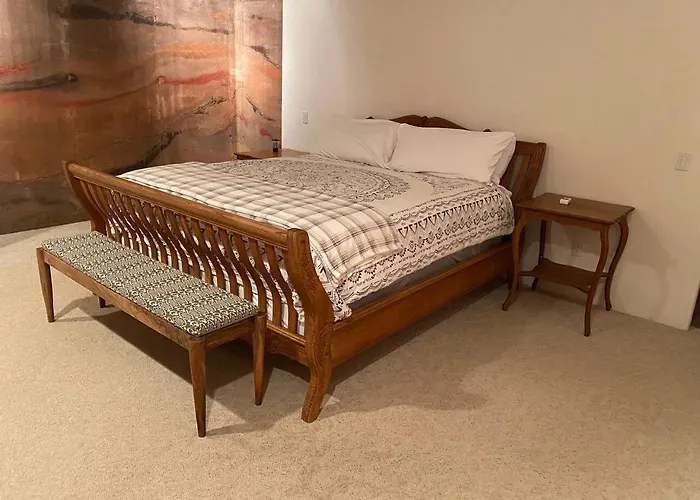 Adventure And Serenity In Sleeps 8 Litchfield Park